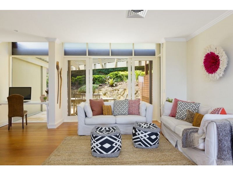 42 Peronne Avenue, Clontarf NSW 2093