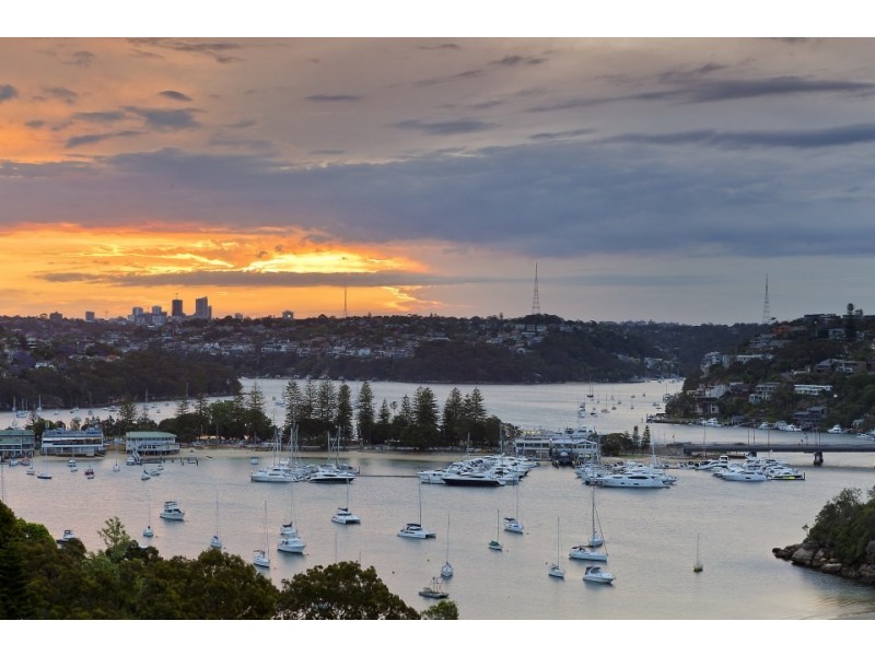 42 Peronne Avenue, Clontarf NSW 2093