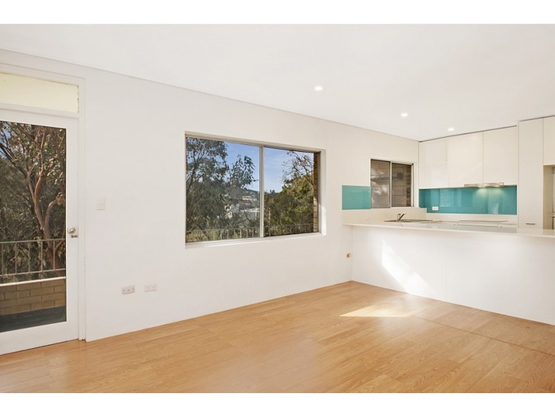 11/4 Gladstone Street, Newport NSW 2106