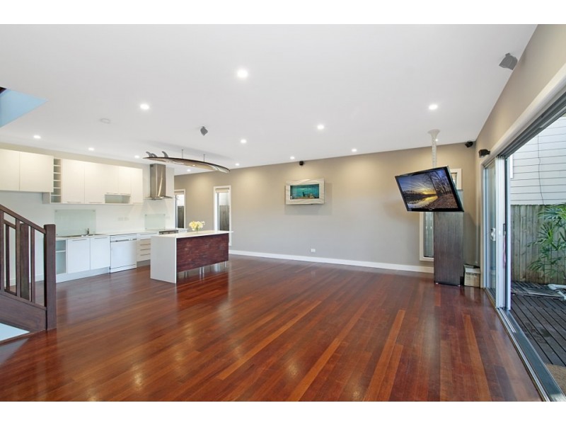 53 Griffin Road, North Curl Curl NSW 2099