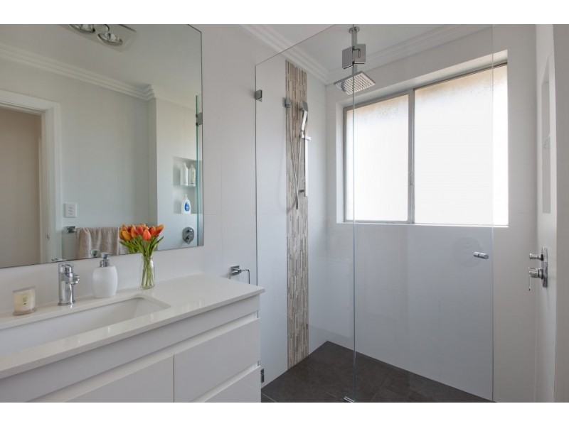 8/23 Greycliffe Street, Queenscliff NSW 2096