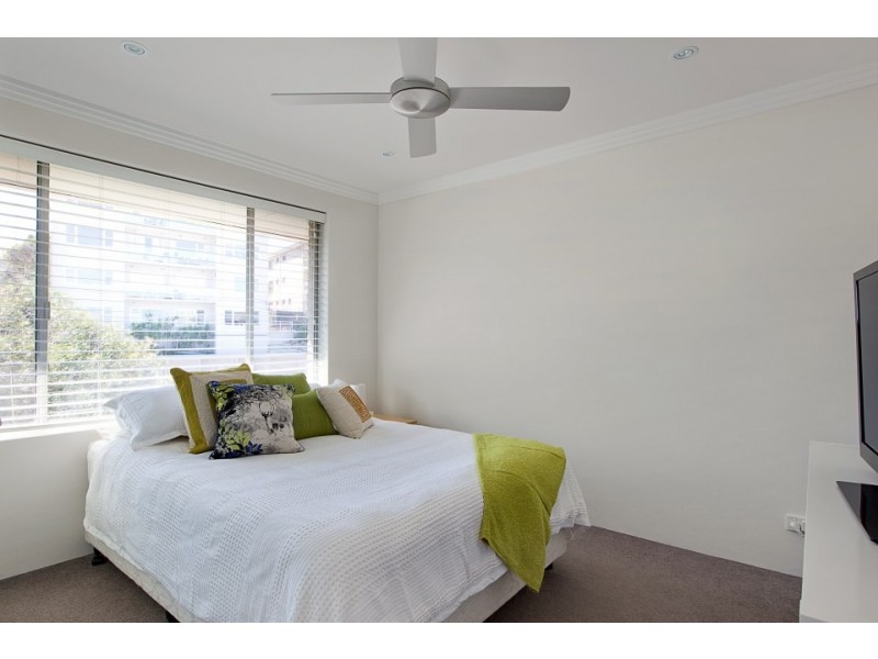 8/23 Greycliffe Street, Queenscliff NSW 2096