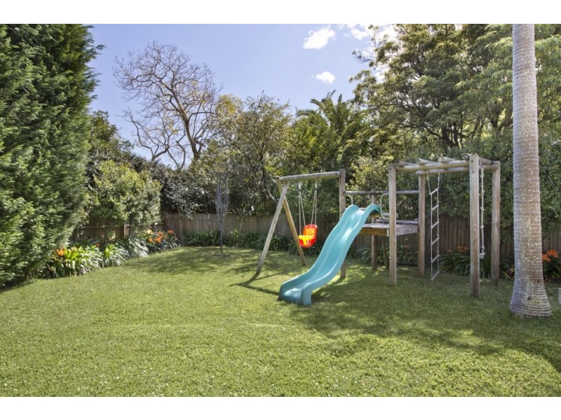 44 Peacock Street, Seaforth NSW 2092