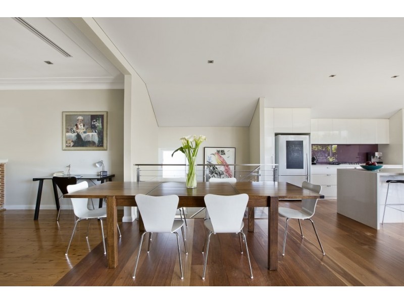 44 Peacock Street, Seaforth NSW 2092