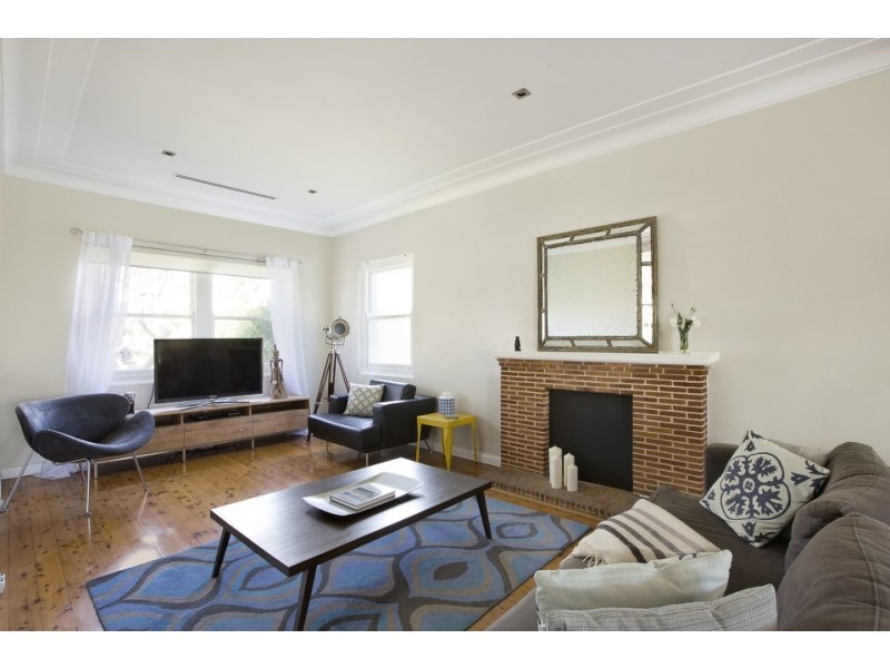 44 Peacock Street, Seaforth NSW 2092