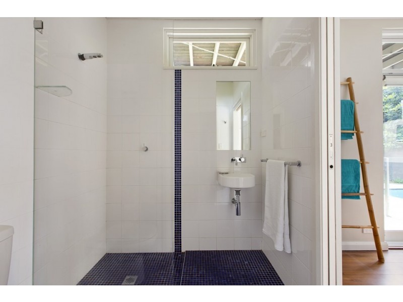 44 Peacock Street, Seaforth NSW 2092