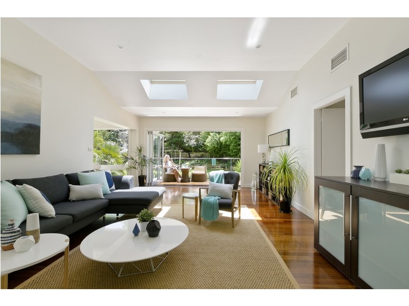 70a Ponsonby Parade, Seaforth NSW 2092