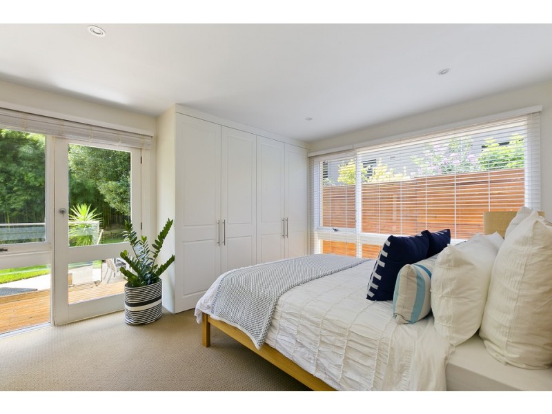 70a Ponsonby Parade, Seaforth NSW 2092