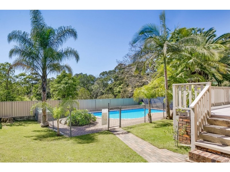 17 Chester Place, Narraweena NSW 2099