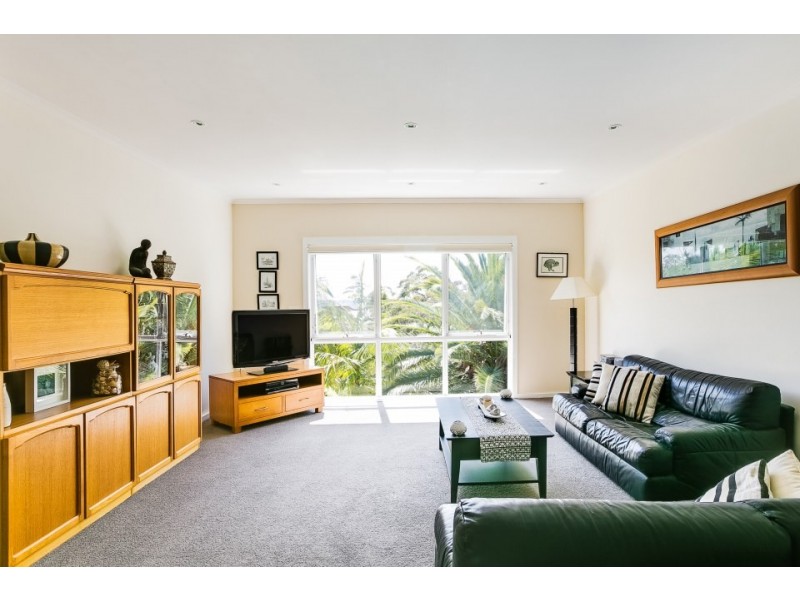 17 Chester Place, Narraweena NSW 2099