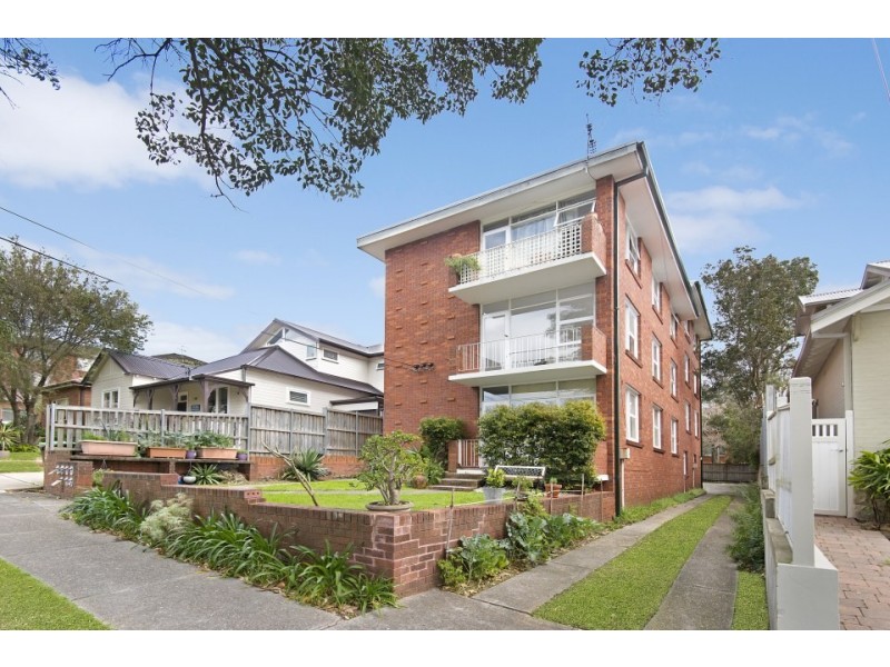 3/27  La Perouse Street, Fairlight NSW 2094