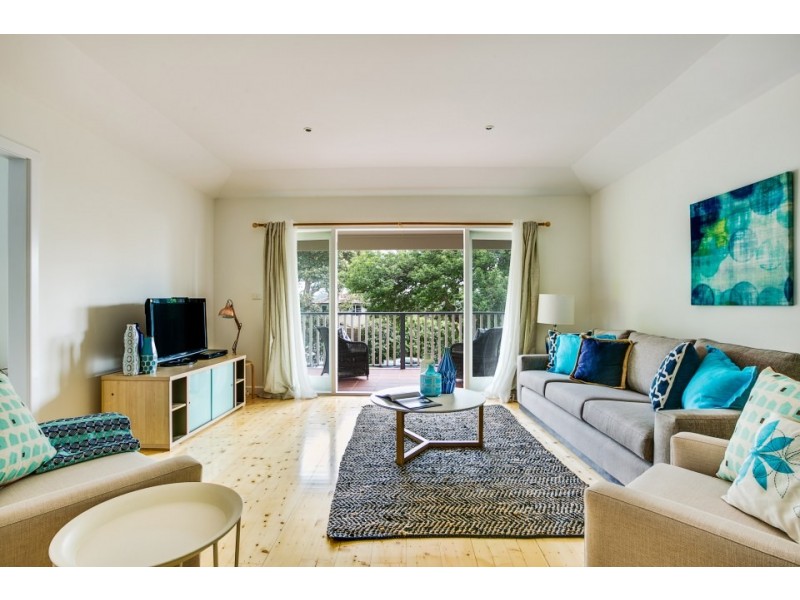 35 MacMillan Street, Seaforth NSW 2092