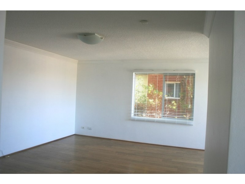 1/113 Queenscliff Road, Queenscliff NSW 2096