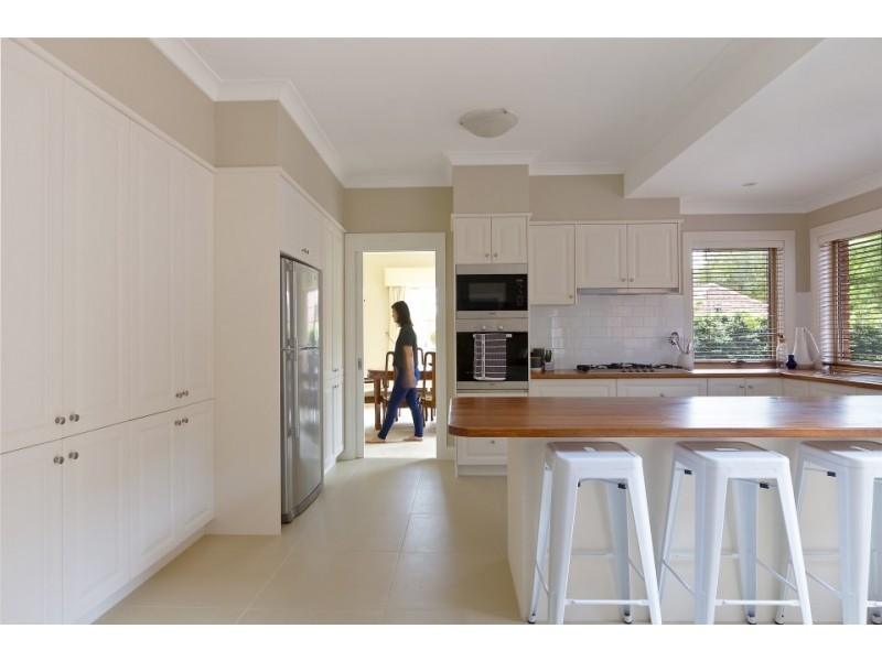 11 Lone Pine Place, North Balgowlah NSW 2093