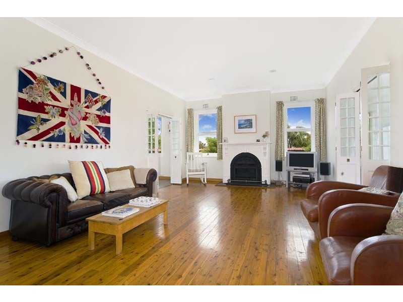 6 Ronald Avenue, Freshwater NSW 2096