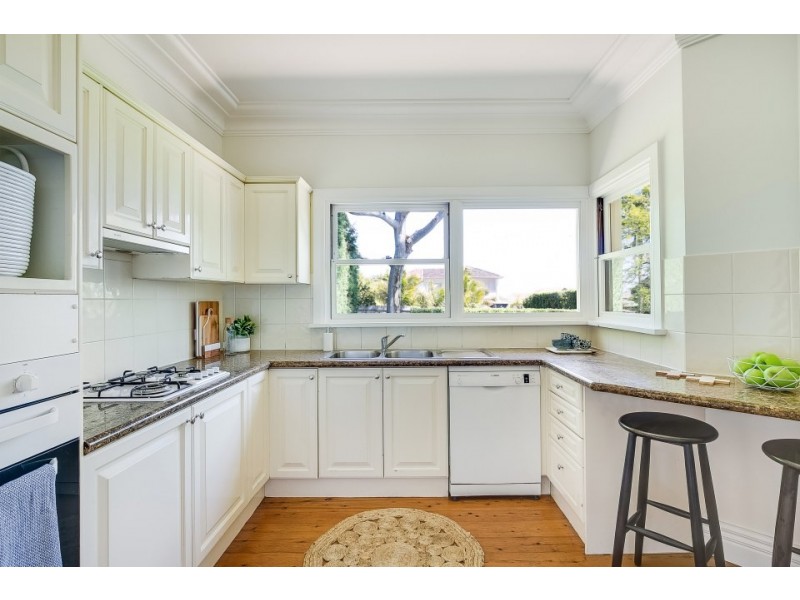 47 Peacock Street, Seaforth NSW 2092