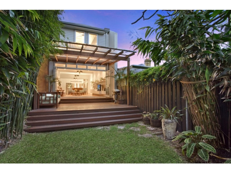 33 Pine Street, Manly NSW 2095