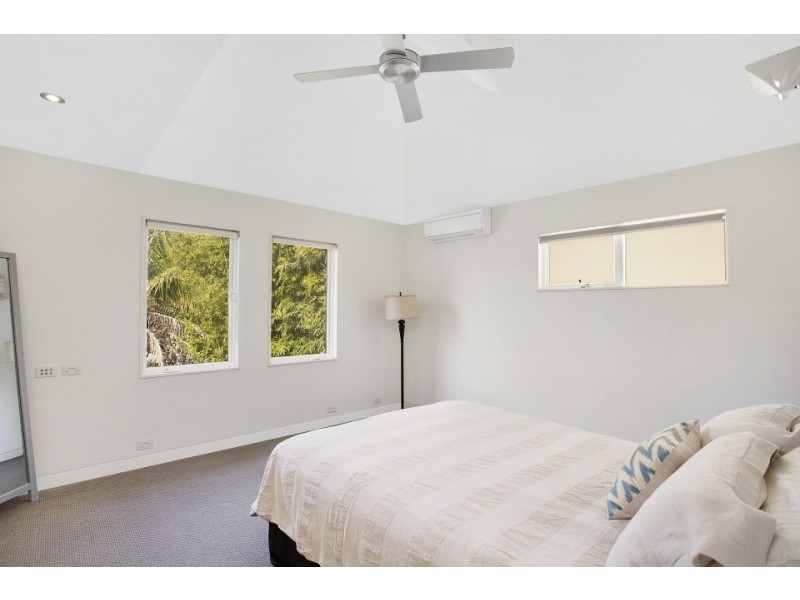 33 Pine Street, Manly NSW 2095