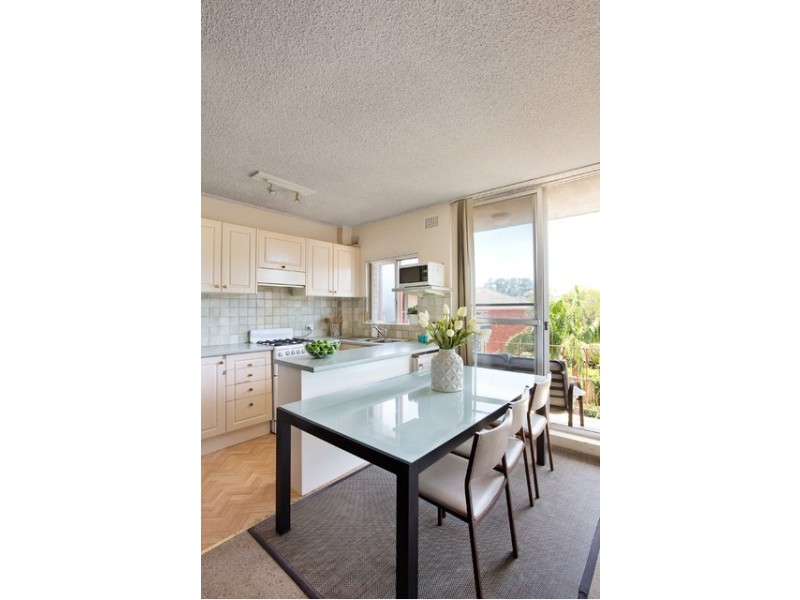 21/13 Fairway Close, Manly Vale NSW 2093