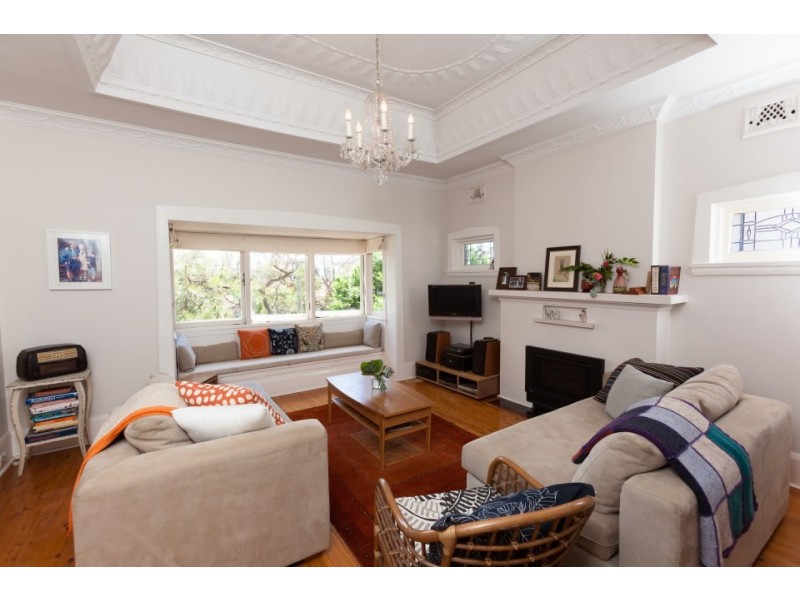 17 Hilltop Crescent, Fairlight NSW 2094