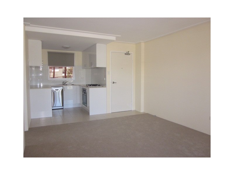 6/38 Oceanview Road, Freshwater NSW 2096