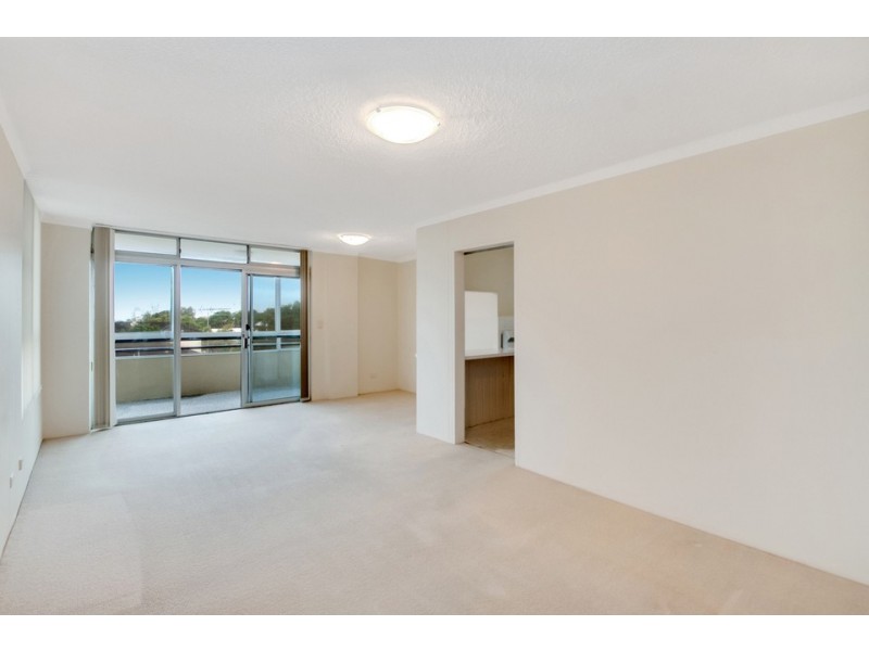 13/89 Oaks Avenue, Dee Why NSW 2099