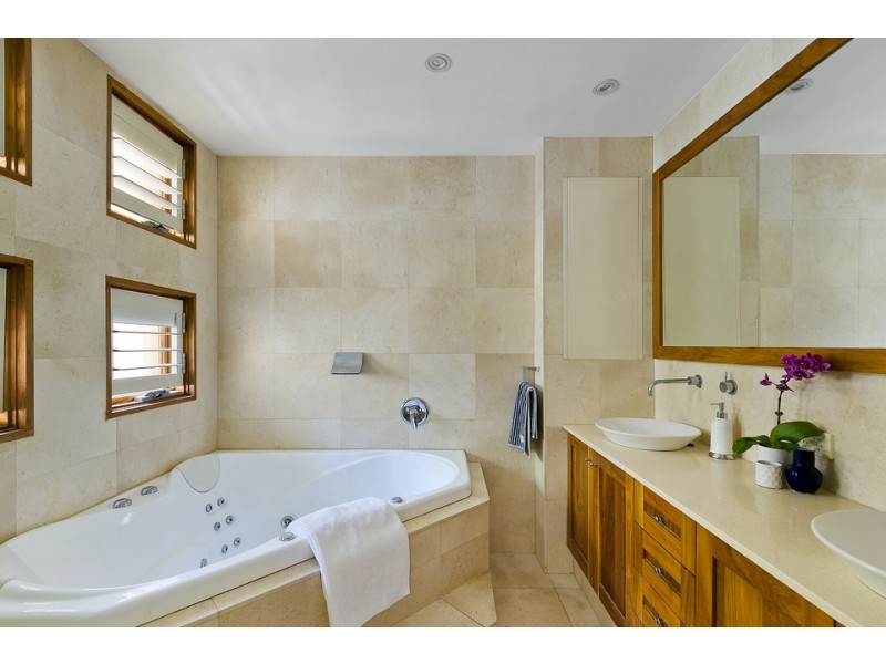 16 Barrabooka Street, Clontarf NSW 2093