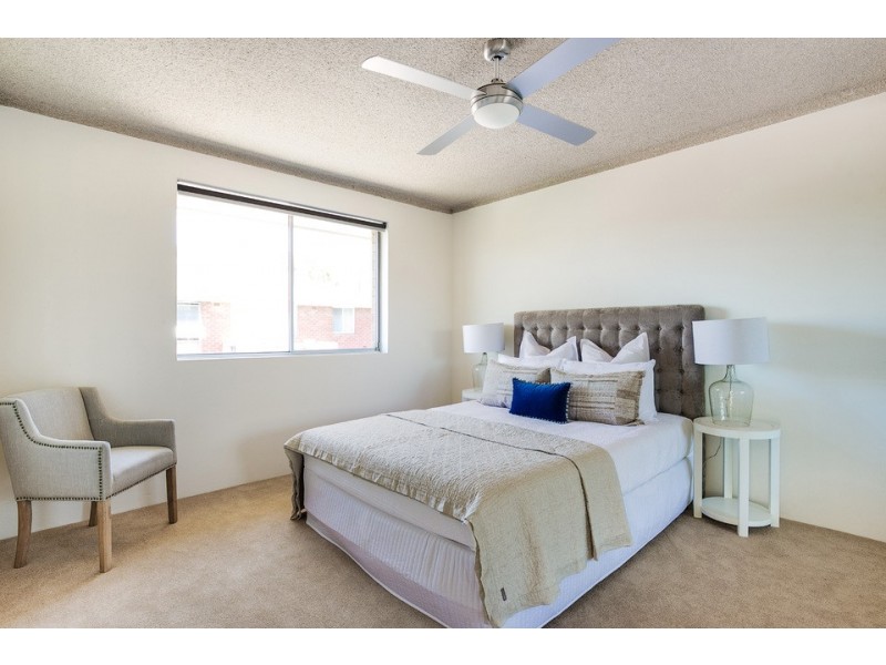 11/10 Fairway Close, Manly Vale NSW 2093