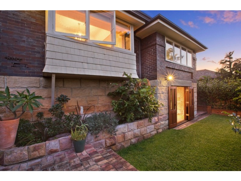 17 Hilltop Crescent, Fairlight NSW 2094