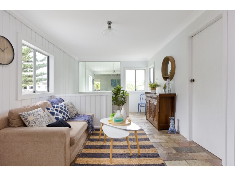 7 Quinlan Parade, Manly Vale NSW 2093