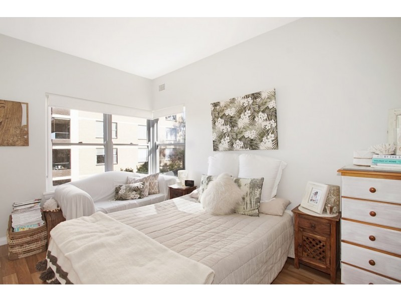 2/11 Griffin Street, Manly NSW 2095