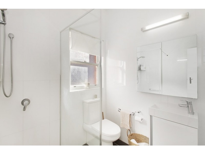 2/11 Griffin Street, Manly NSW 2095