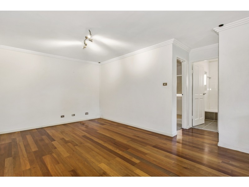 1/13 Fairway Close, Manly Vale NSW 2093