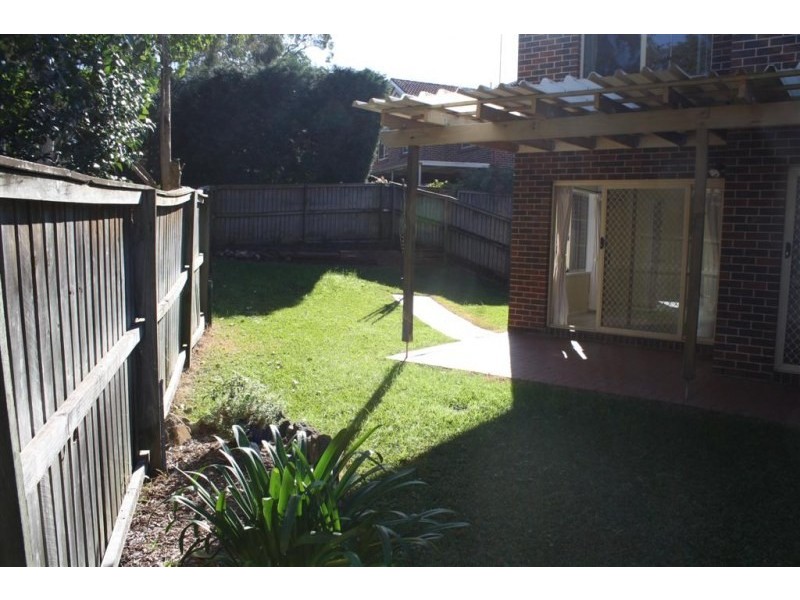 6b Windarra Place, Castle Hill NSW 2154