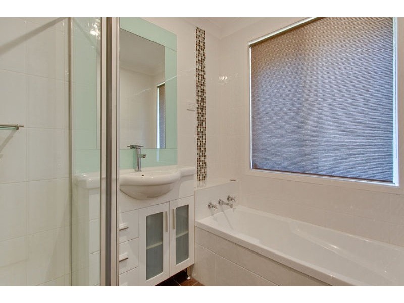 4 Bishopgate Avenue, Castle Hill NSW 2154