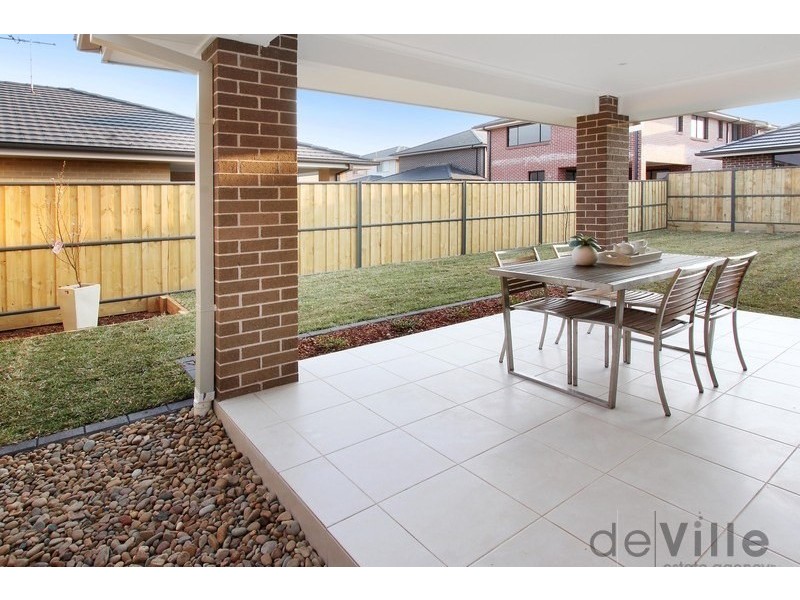 9 Paddock Street, The Ponds NSW 2769