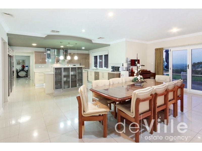 680 Mount Hercules Road, Razorback NSW 2571