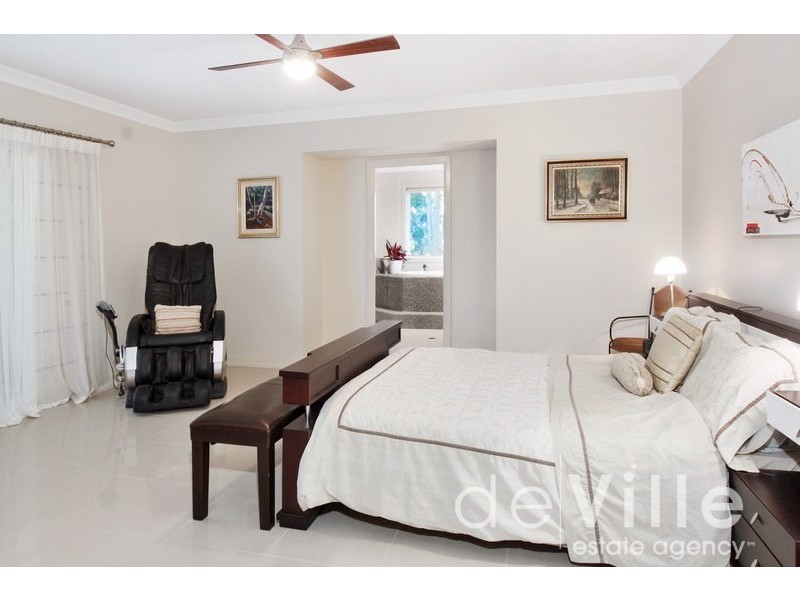 680 Mount Hercules Road, Razorback NSW 2571