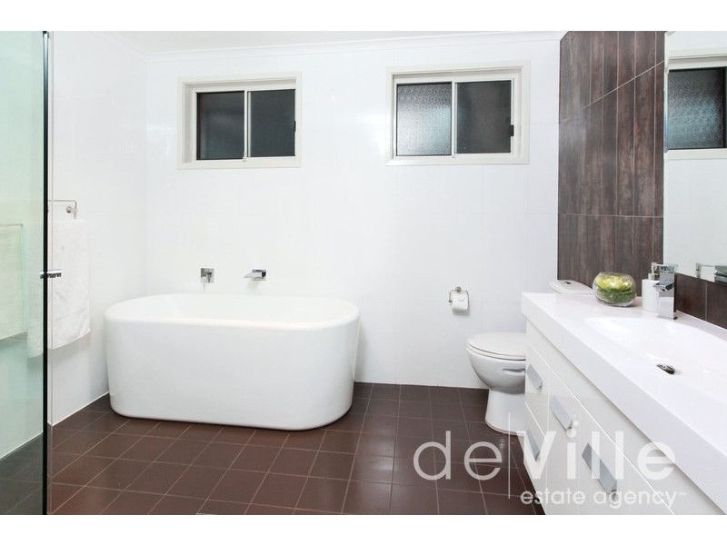 Bossley Park NSW 2176