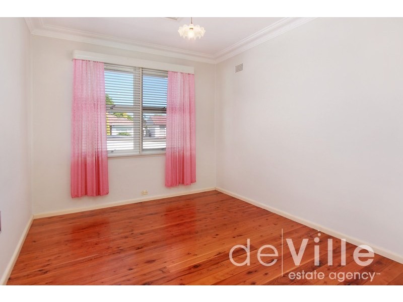 4 Dan Avenue, Blacktown NSW 2148