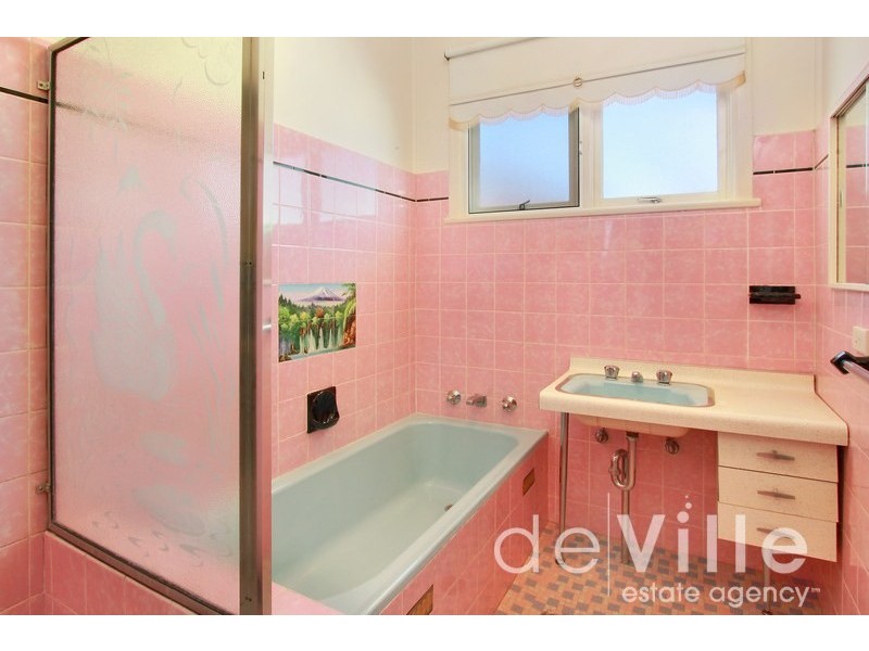 4 Dan Avenue, Blacktown NSW 2148