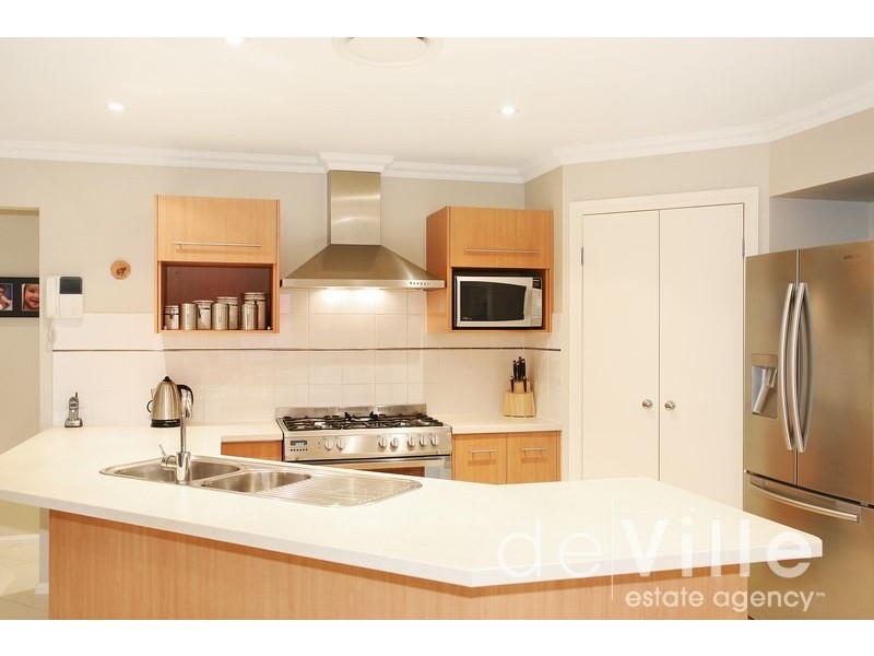 6 Singleton Avenue, Kellyville Ridge NSW 2155