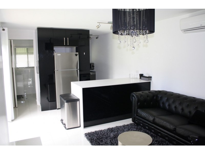 26 Thomas Street, Northmead NSW 2152