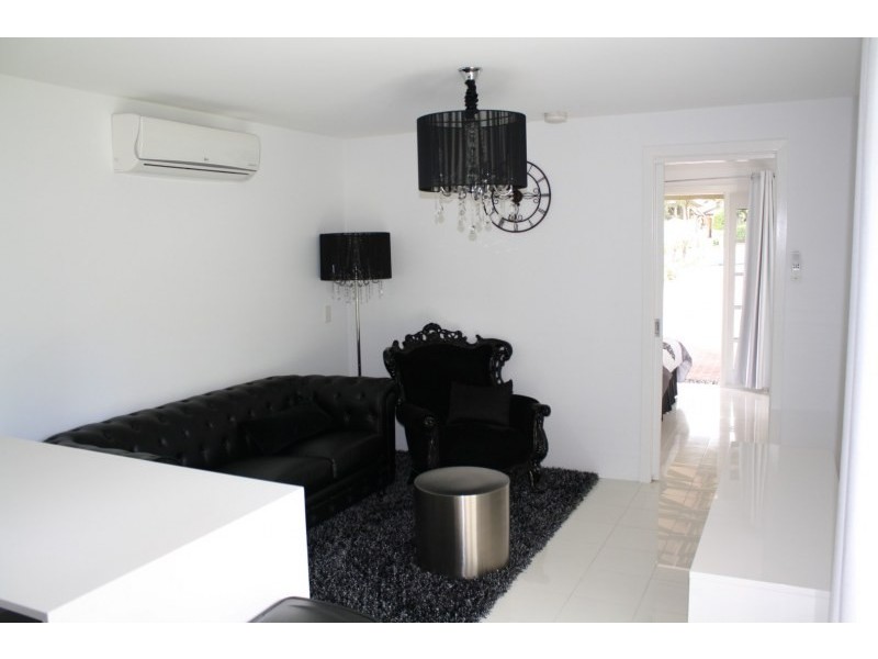 26 Thomas Street, Northmead NSW 2152