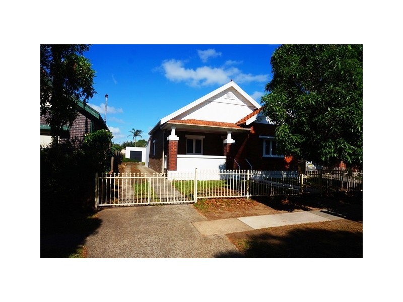 3 MacKenzie, Concord West NSW 2138