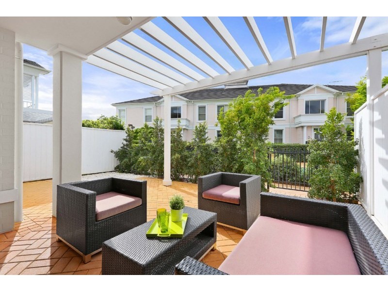 104/8  Fairwater Close, Breakfast Point NSW 2137