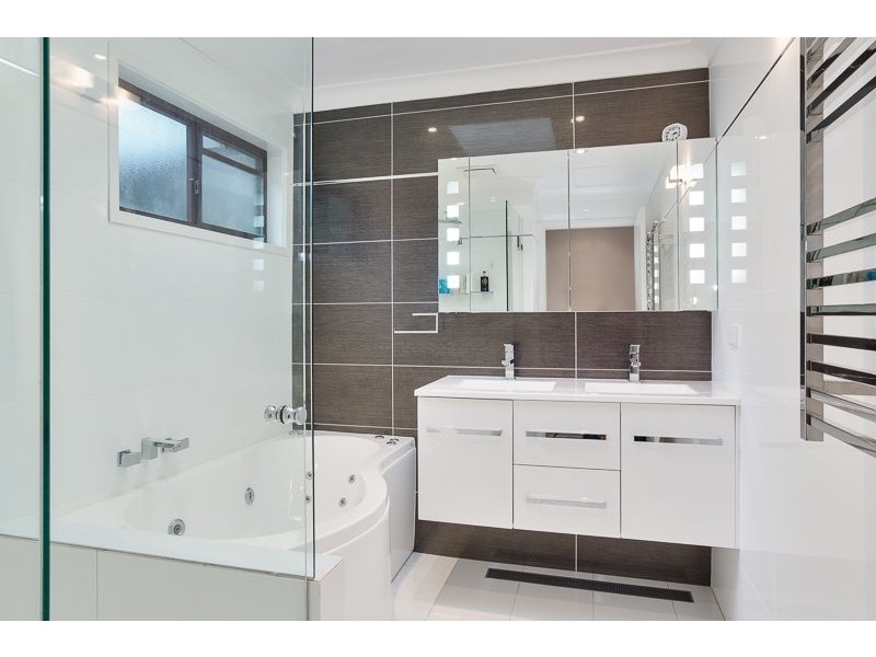 35 Apollo Drive, Charlestown NSW 2290