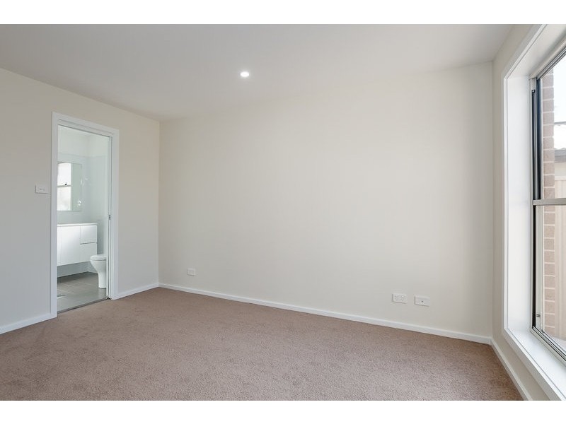 2/13 Margaret Street, Warners Bay NSW 2282