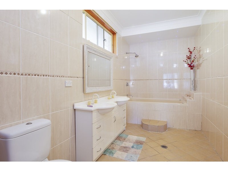 3 Read Place, Teralba NSW 2284