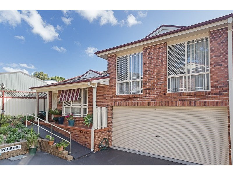 4/18 Glover Street, Belmont NSW 2280